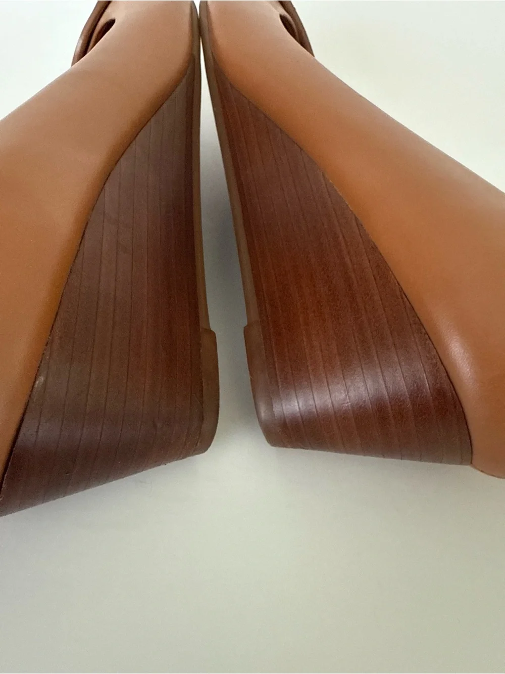 Tory Burch Logo Wedge Heel Shoes Pumps